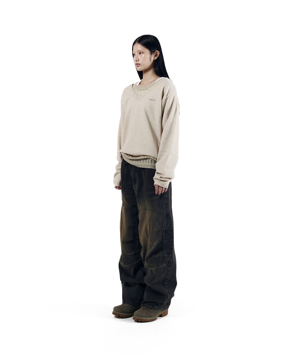 아캄(AAKAM) Layered V-Neck Knit (Ivory)