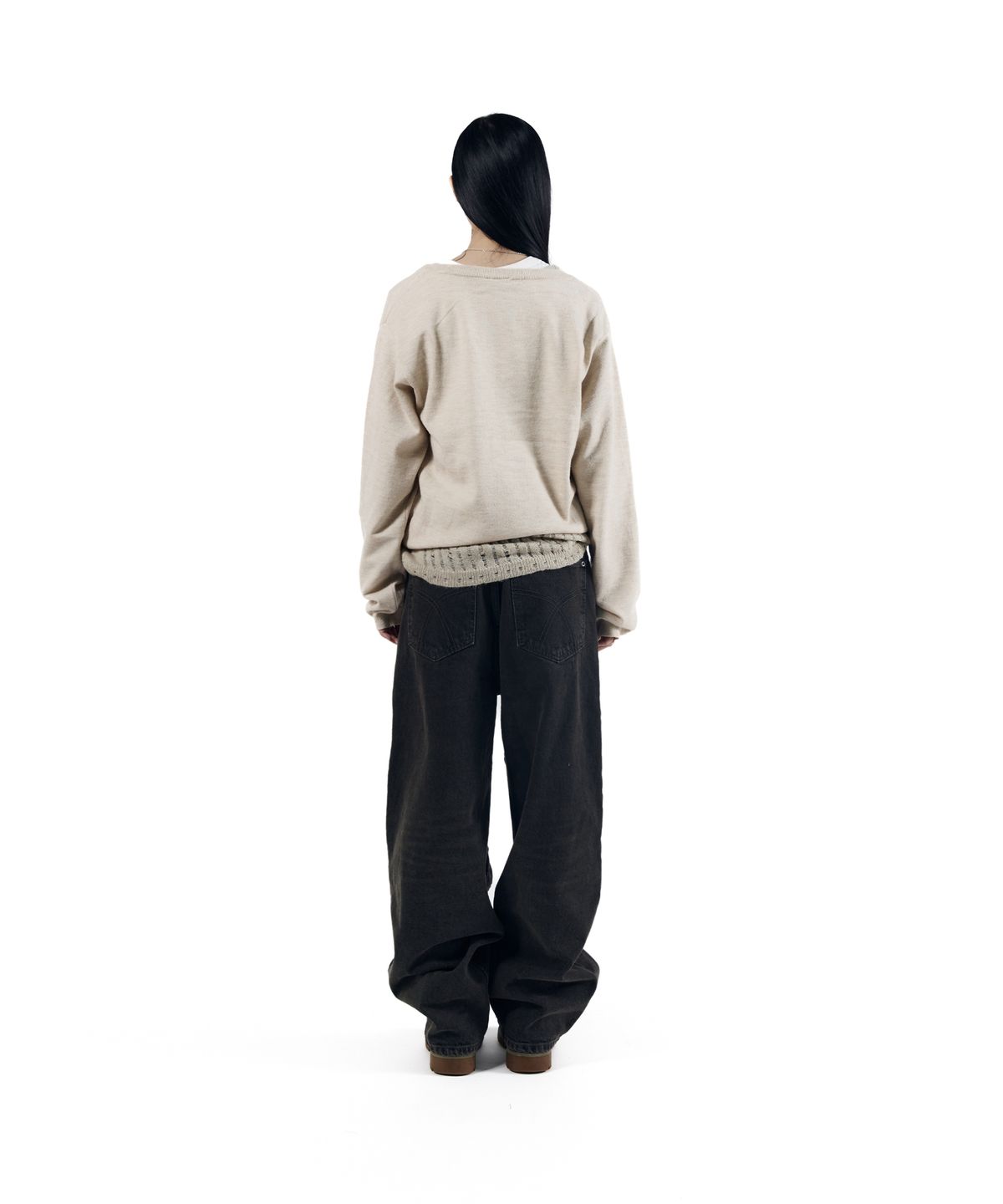 아캄(AAKAM) Layered V-Neck Knit (Ivory)