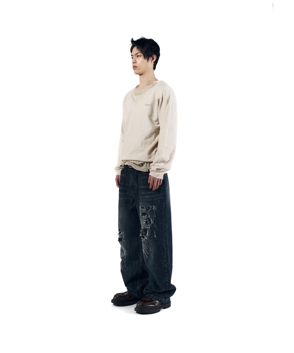 아캄(AAKAM) Layered V-Neck Knit (Ivory)