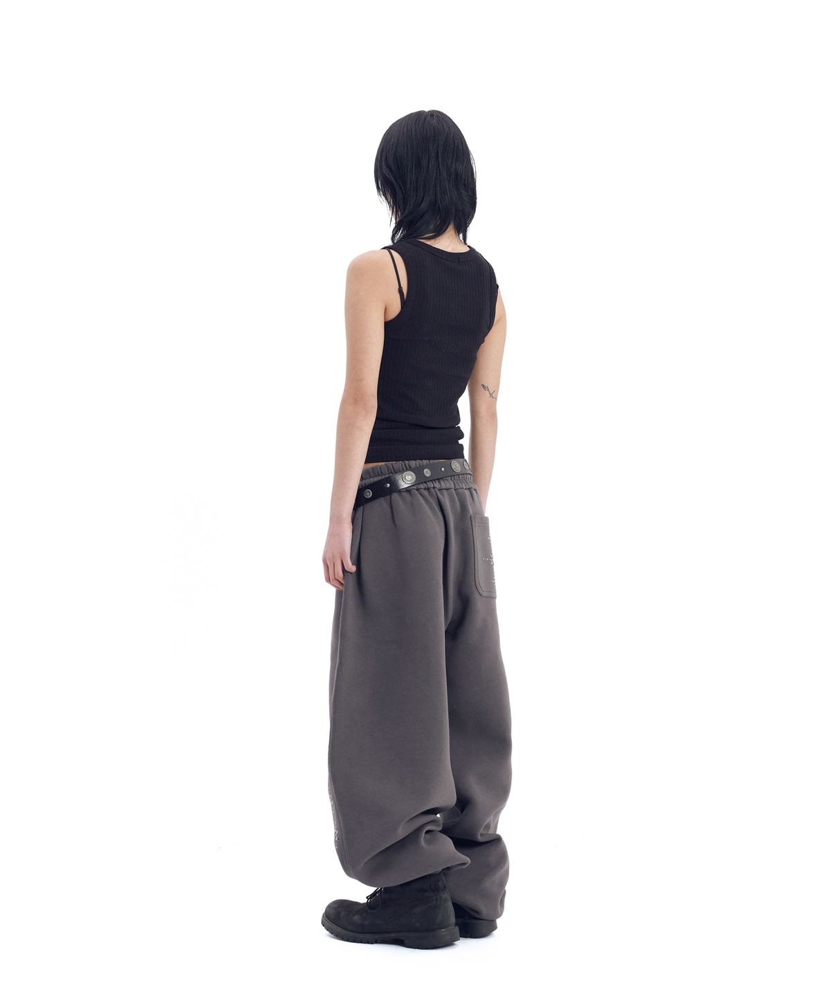 아캄(AAKAM) Pistol Sleeveless (Black)