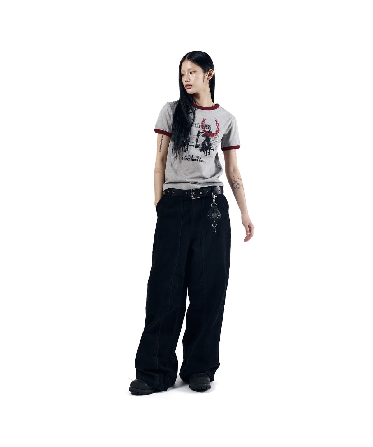 아캄(AAKAM) Horseshoe Ringer Top (Gray)