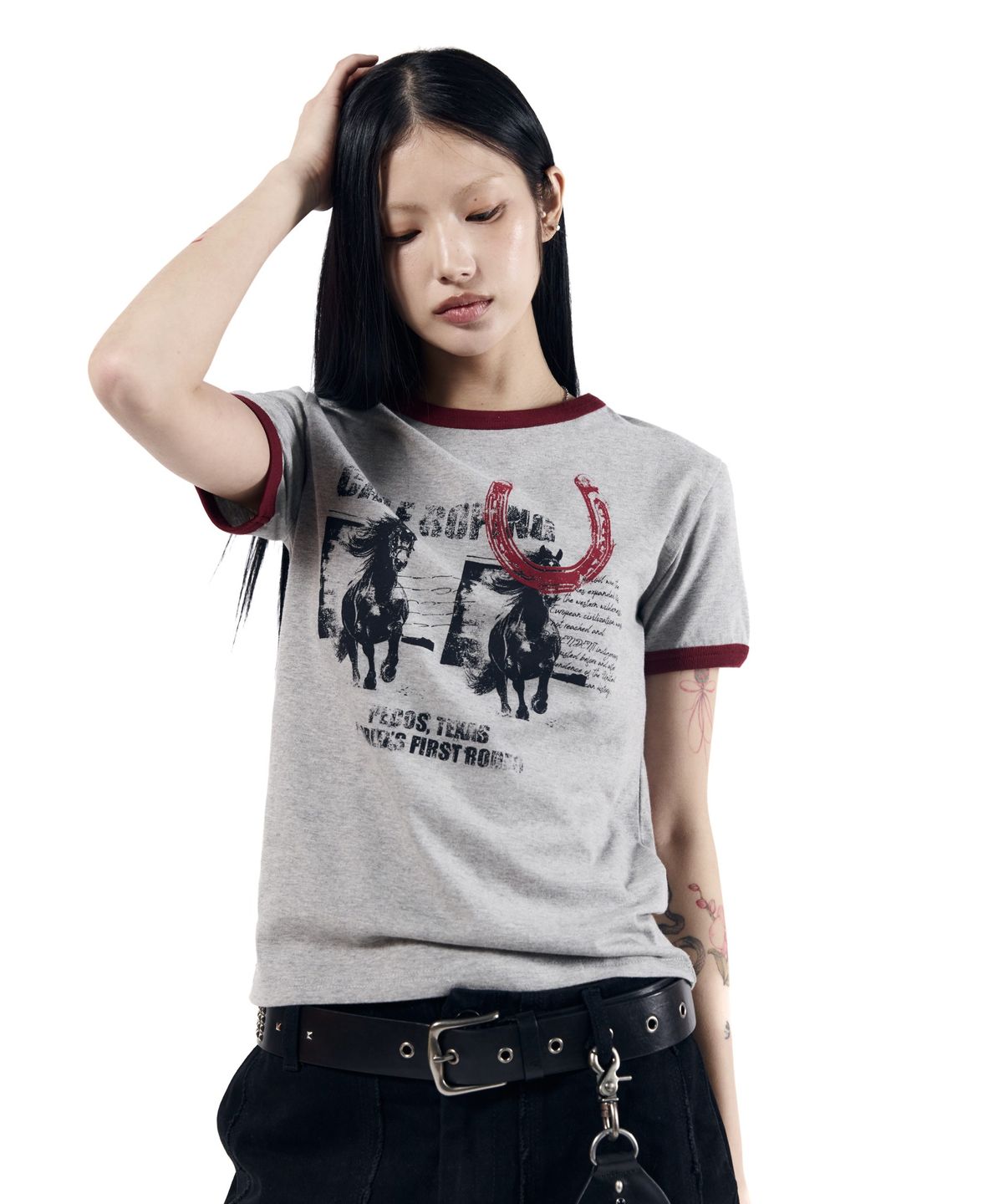 아캄(AAKAM) Horseshoe Ringer Top (Gray)