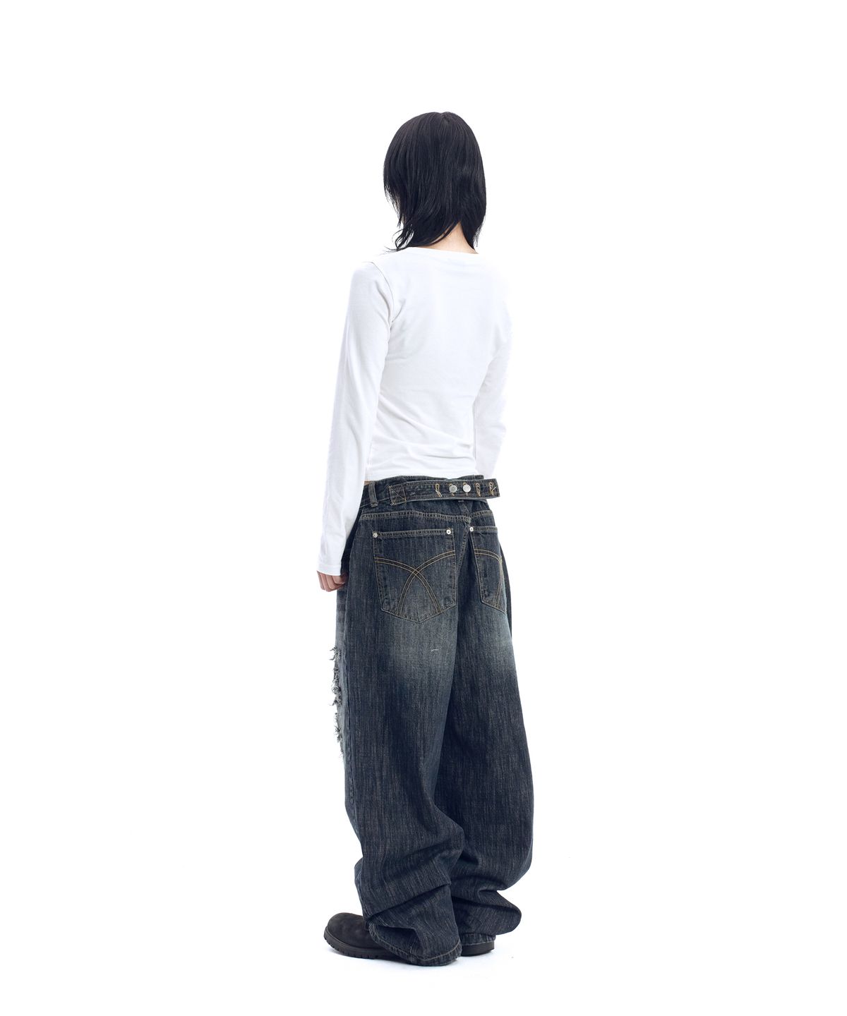 아캄(AAKAM) Cross Paper Long Sleeve (White)