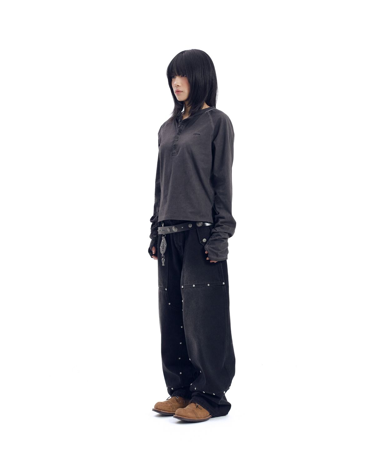 아캄(AAKAM) Dust Henry Neck Long Sleeve (Black)