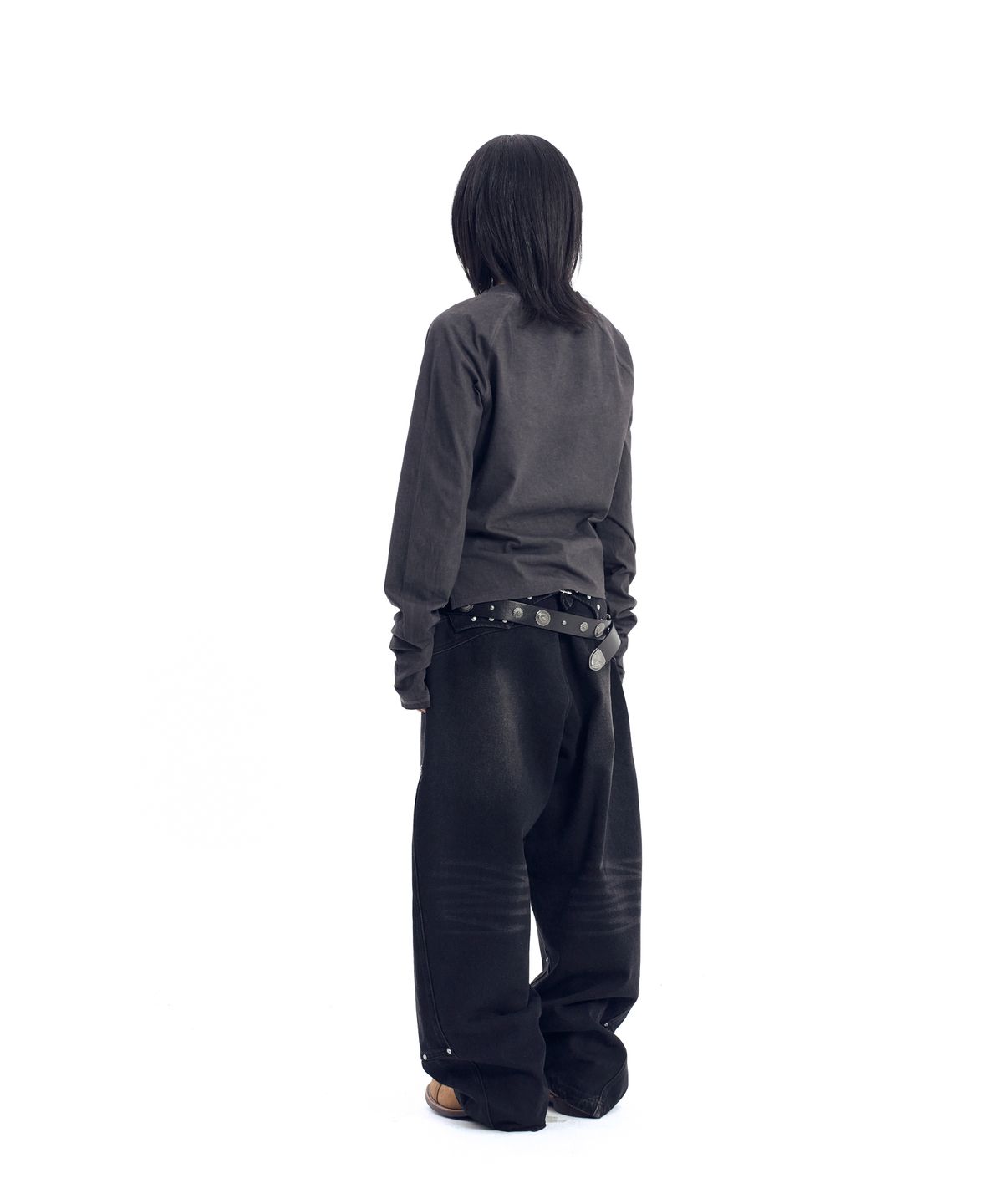 아캄(AAKAM) Dust Henry Neck Long Sleeve (Black)