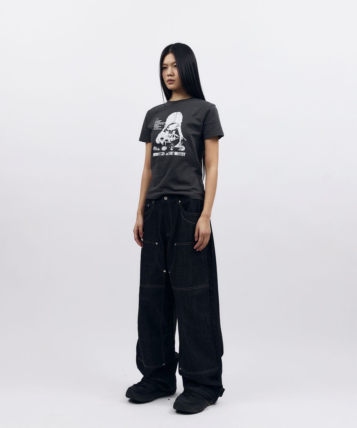 아캄(AAKAM) Annie Half Top (Dark Gray)