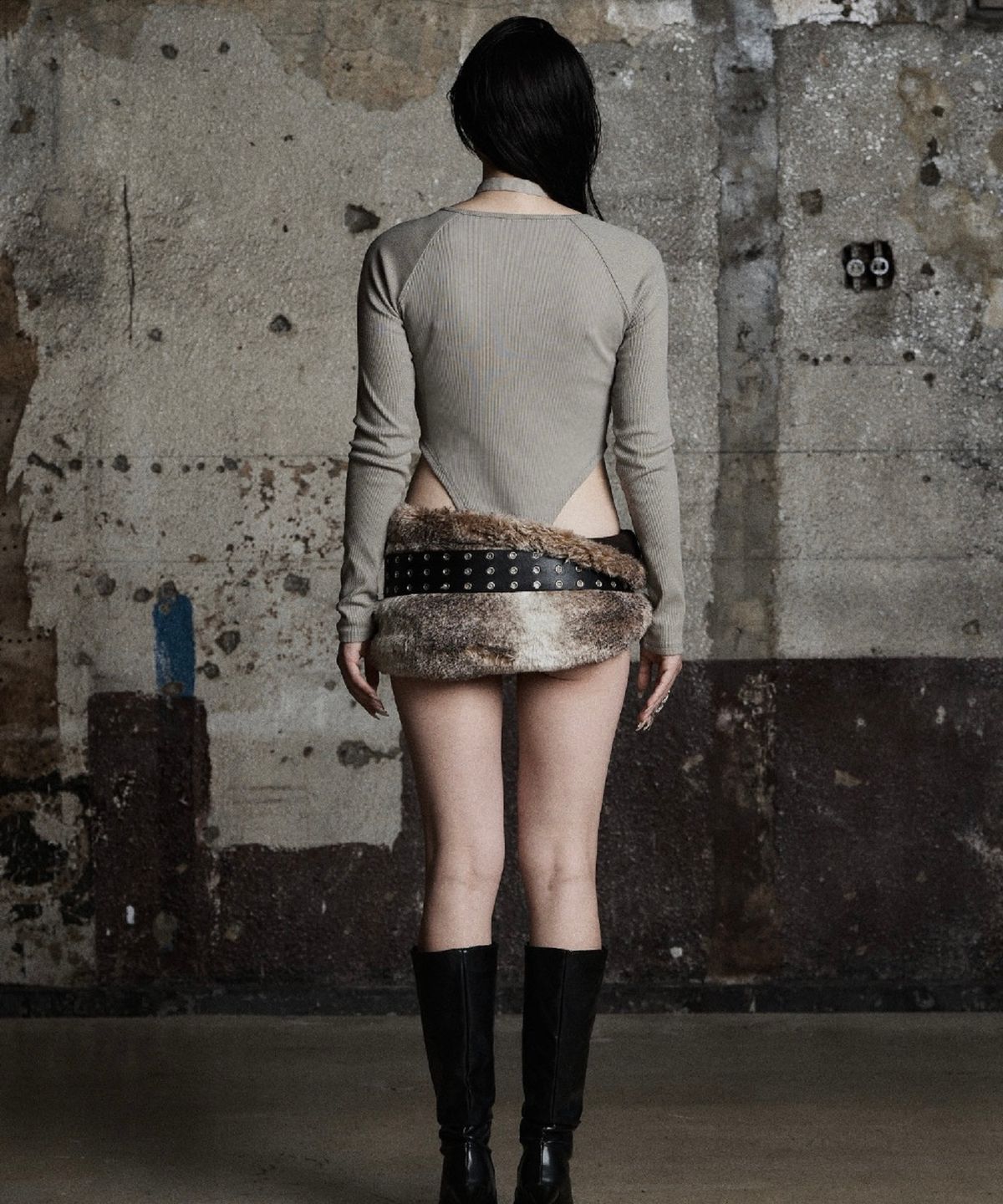 피아체(PIARCHE) BOTTON BODY SUIT_ASH KHAKI