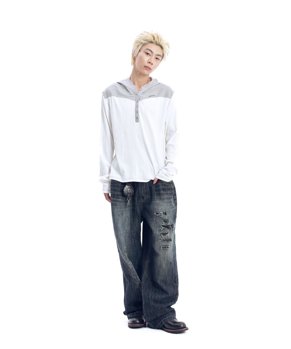 아캄(AAKAM) Ribbed Contrast Button Hoodie (Ivory)