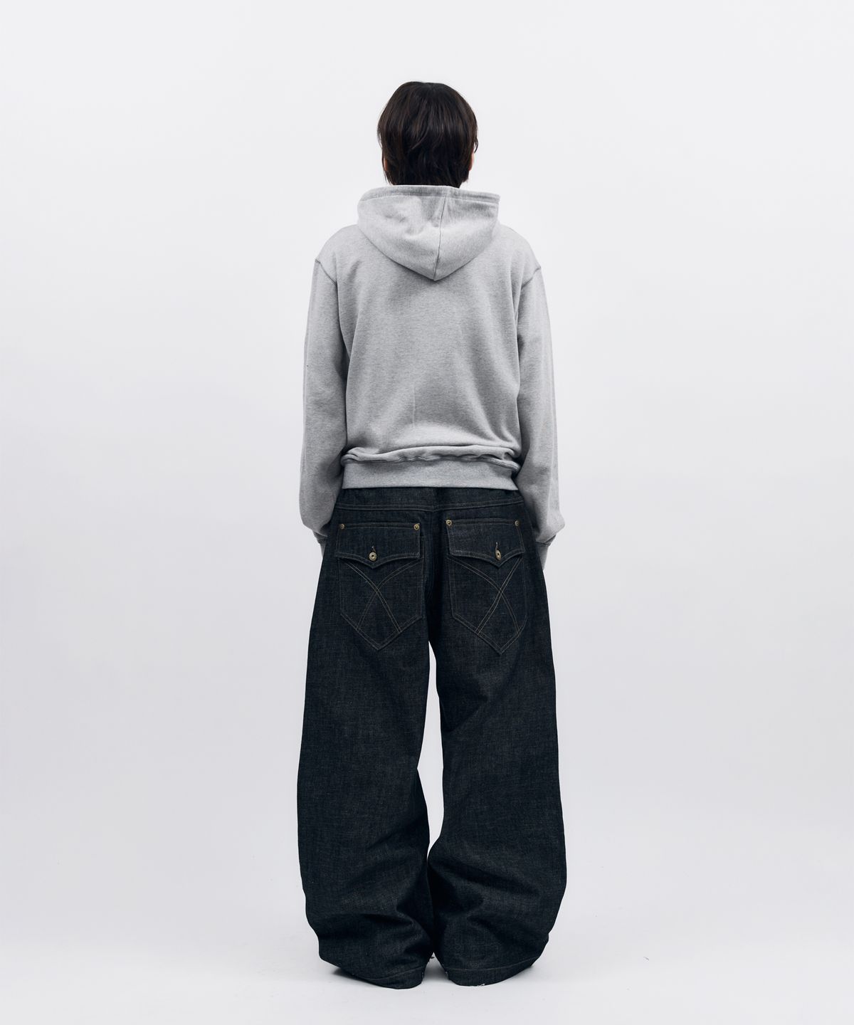 아캄(AAKAM) AKM Rhinestone Zip-Up Hoodie (Gray)