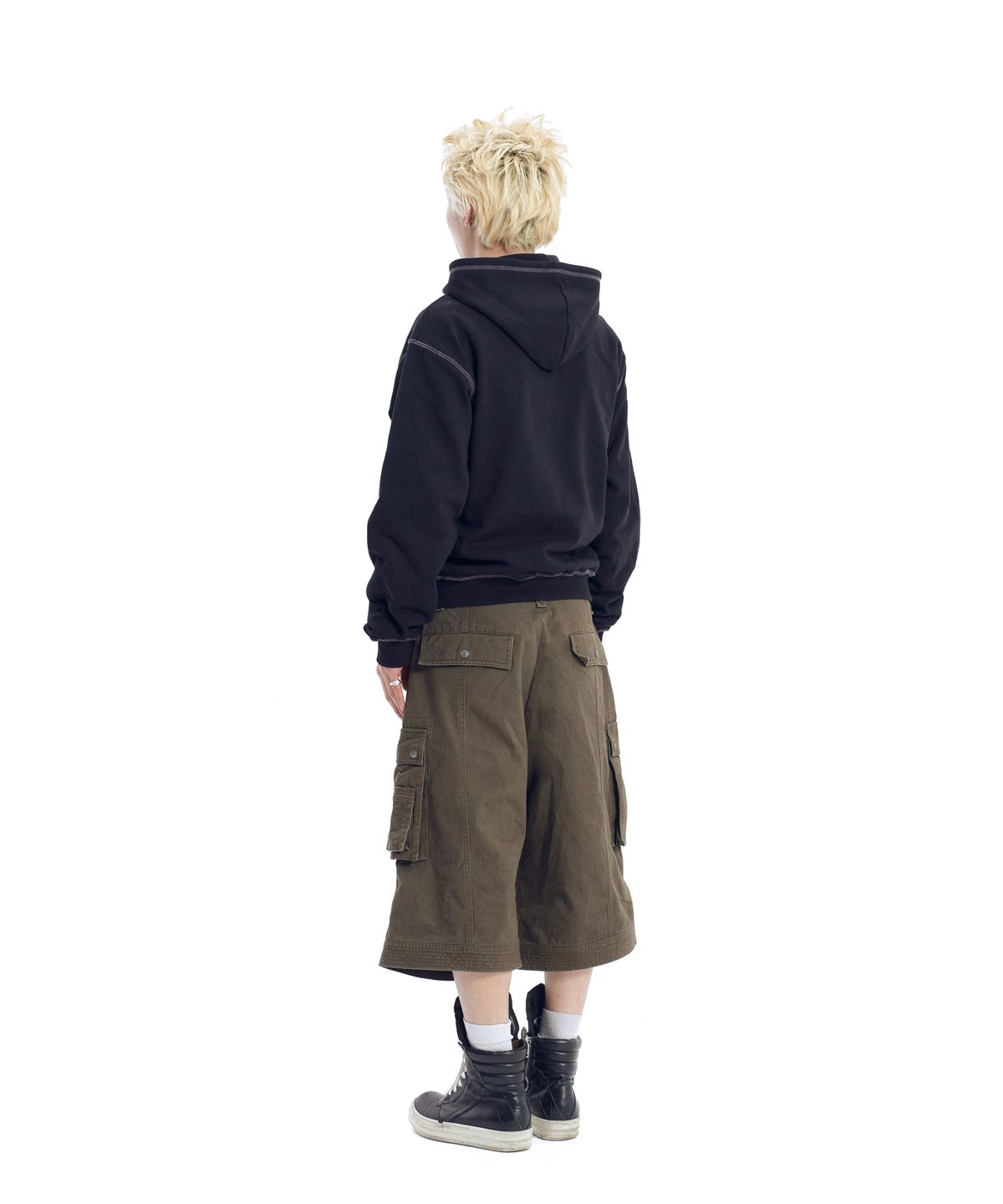 아캄(AAKAM) AKM Rhinestone Zip-Up Hoodie (Black)