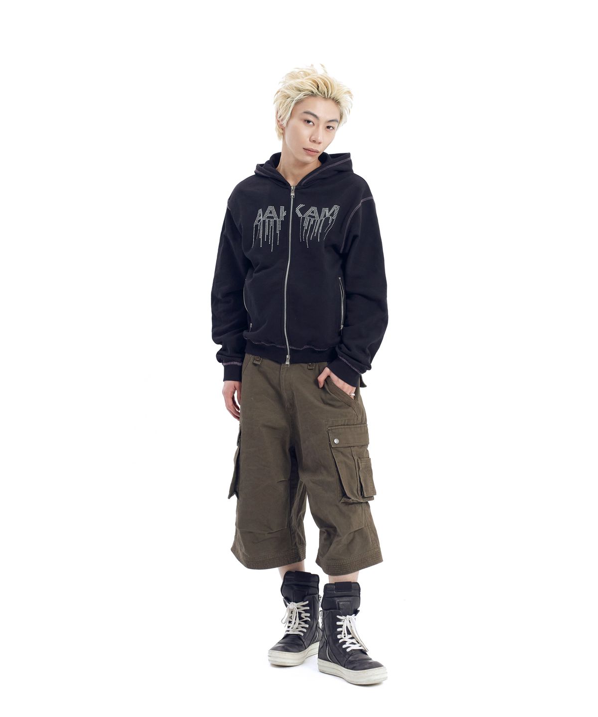 아캄(AAKAM) AKM Rhinestone Zip-Up Hoodie (Black)