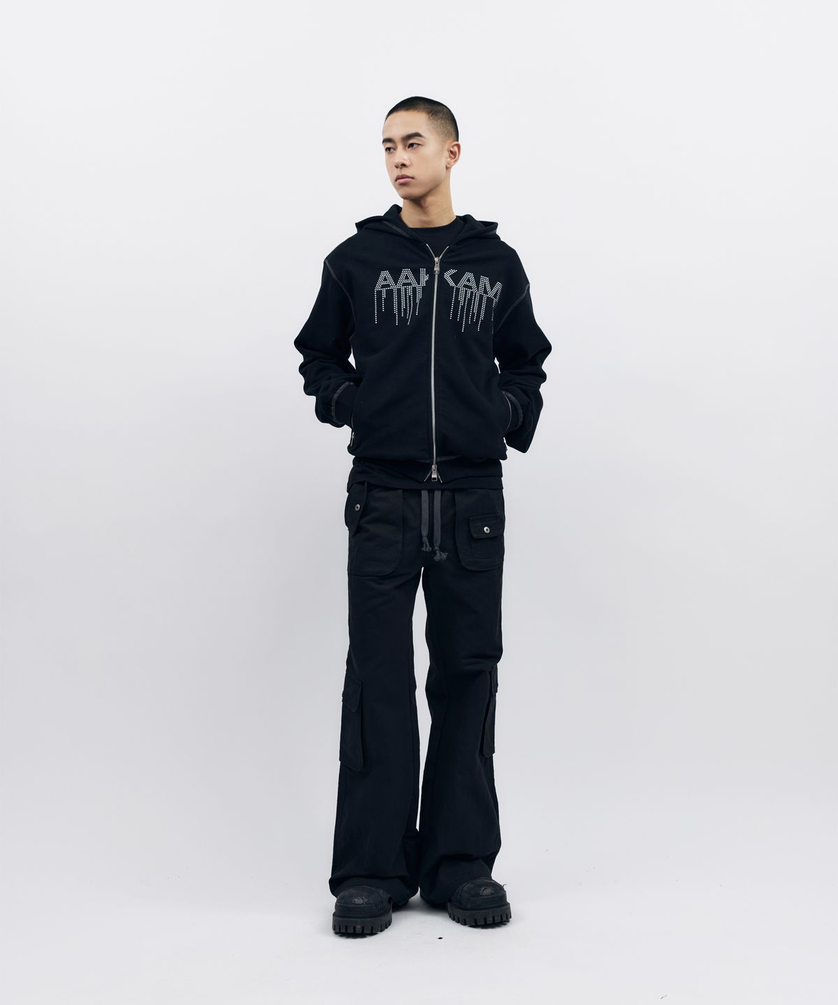 아캄(AAKAM) AKM Rhinestone Zip-Up Hoodie (Black)