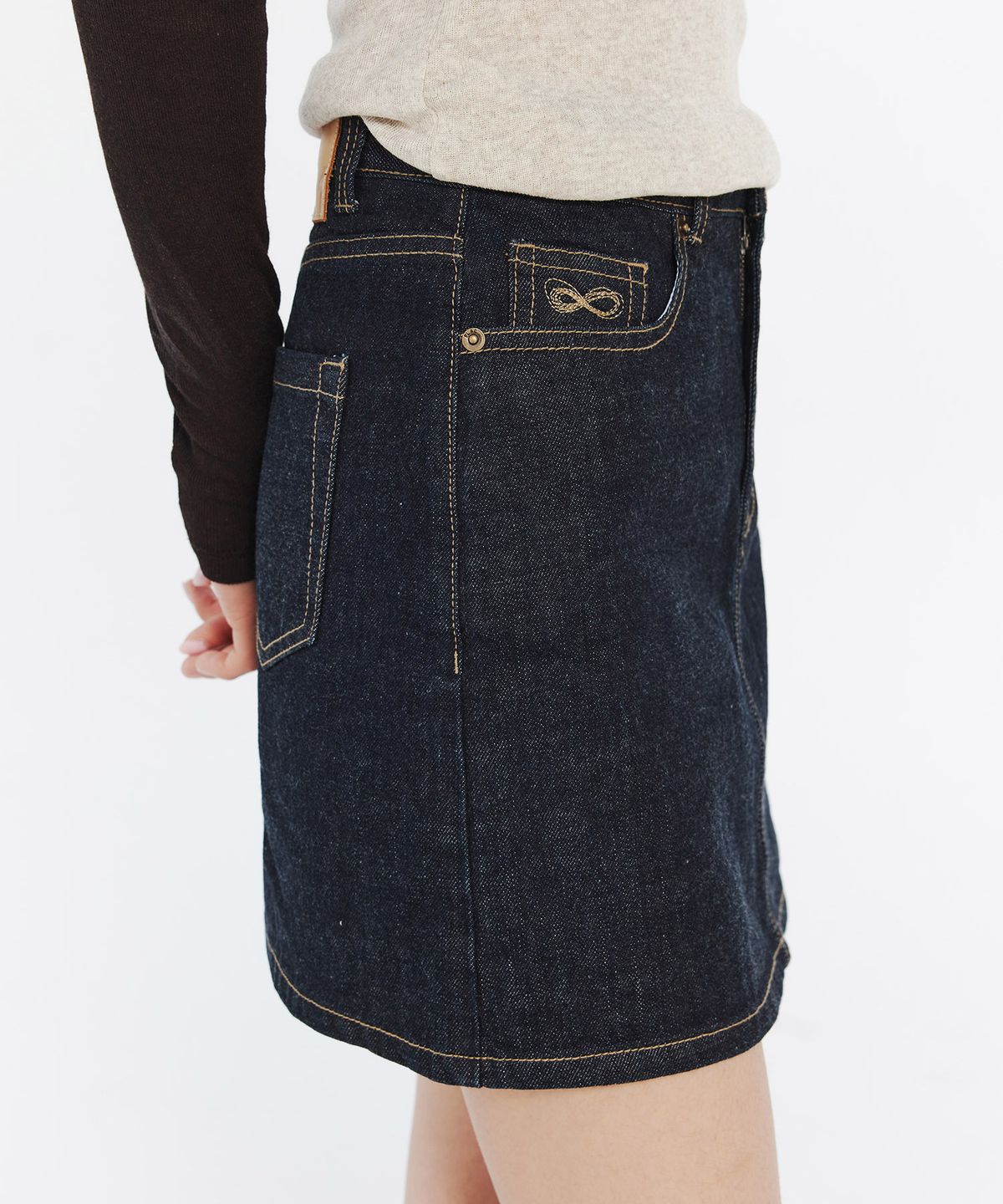플랙 우먼(PLAC WOMEN) [KUROKI] CLASSIC DENIM MINI SKIRT_DARK BLUE