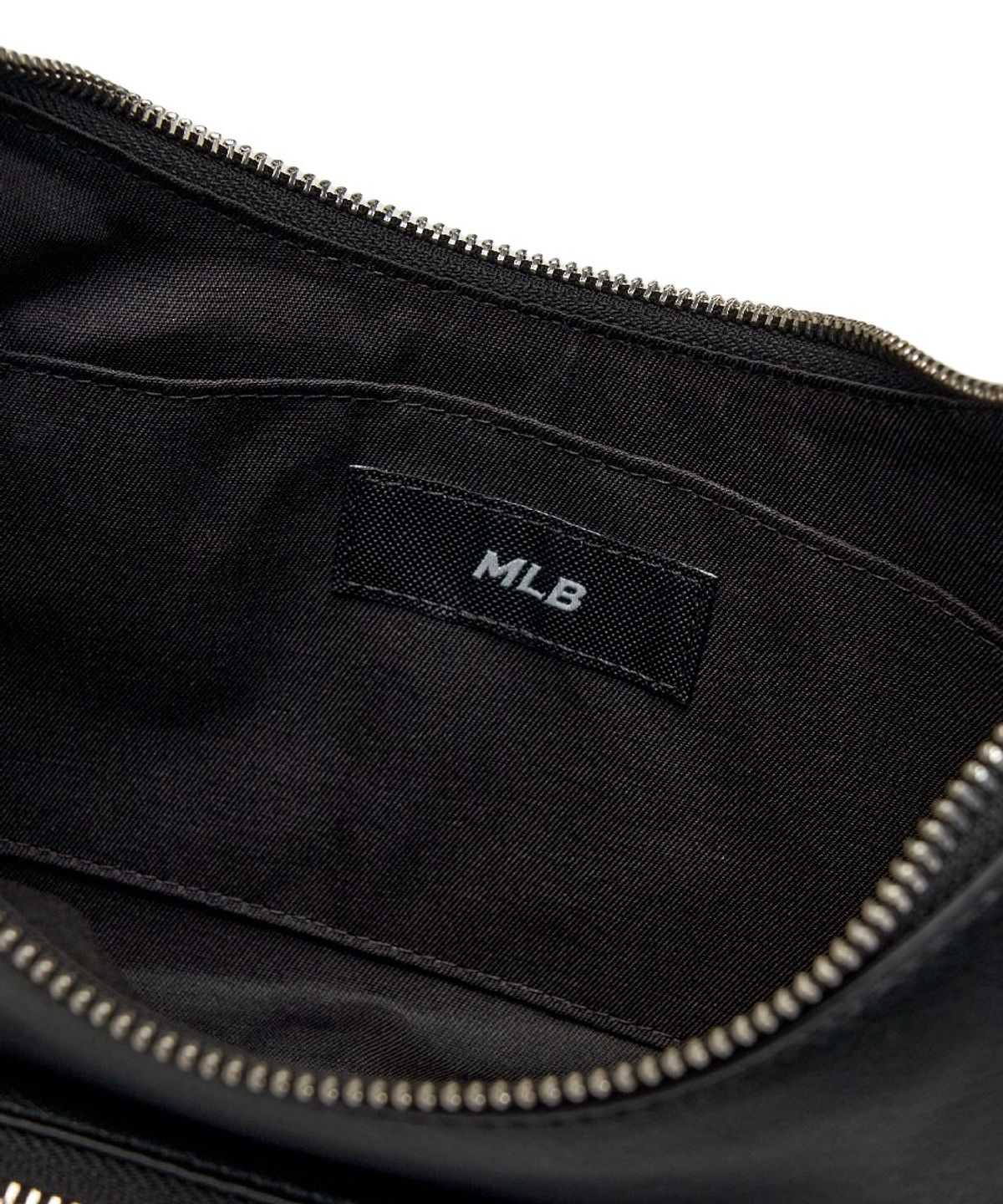 엠엘비(MLB) 베이직 빈티지 로고 호보백 NY (Black)