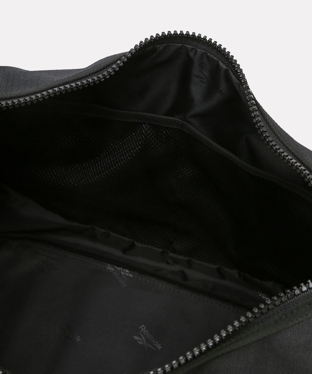 리복(REEBOK) 그리드 립스탑 더플백 - 블랙