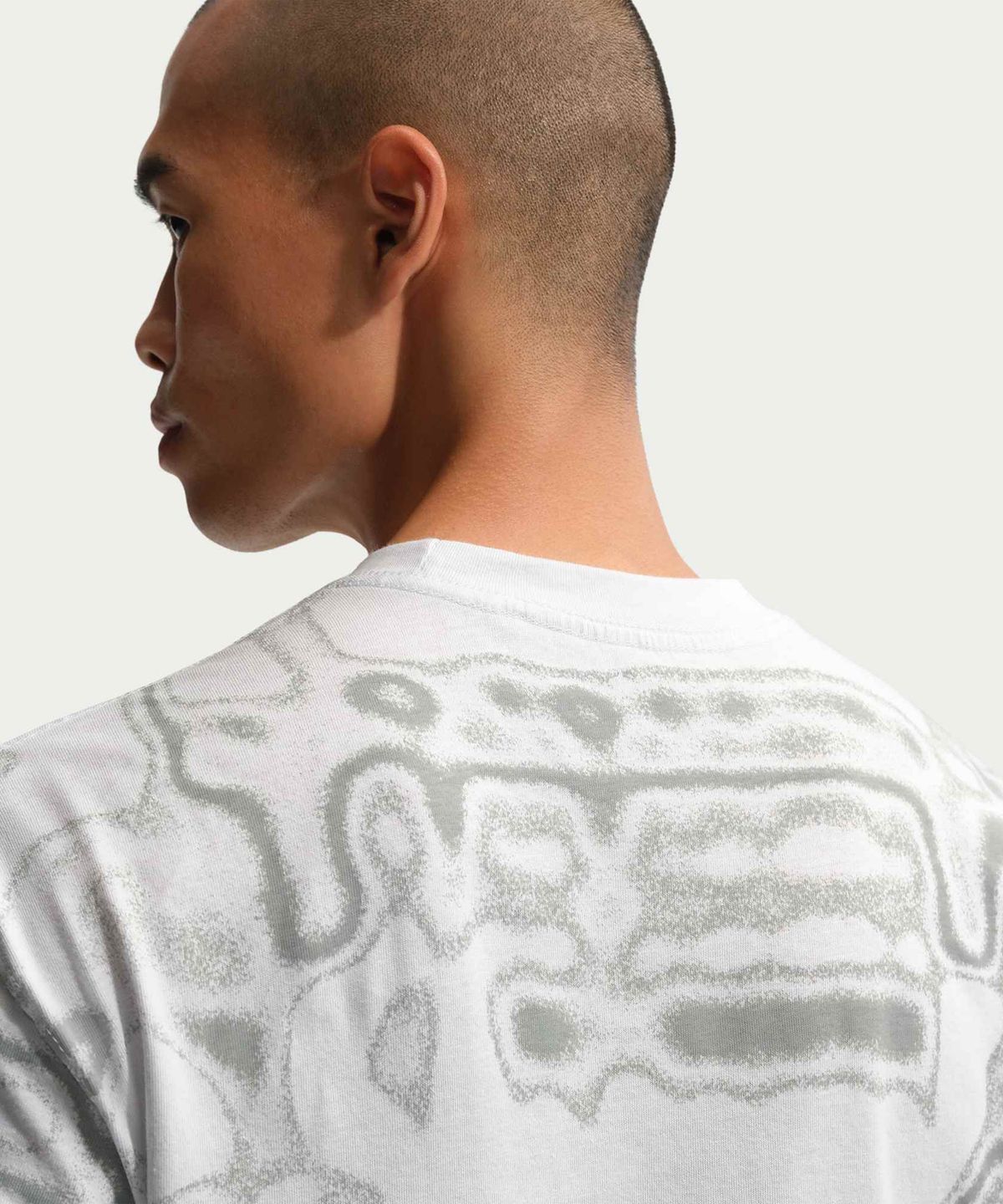 나이키(NIKE) 스포츠웨어 티셔츠 M - 오프 화이트 / IH1368-101