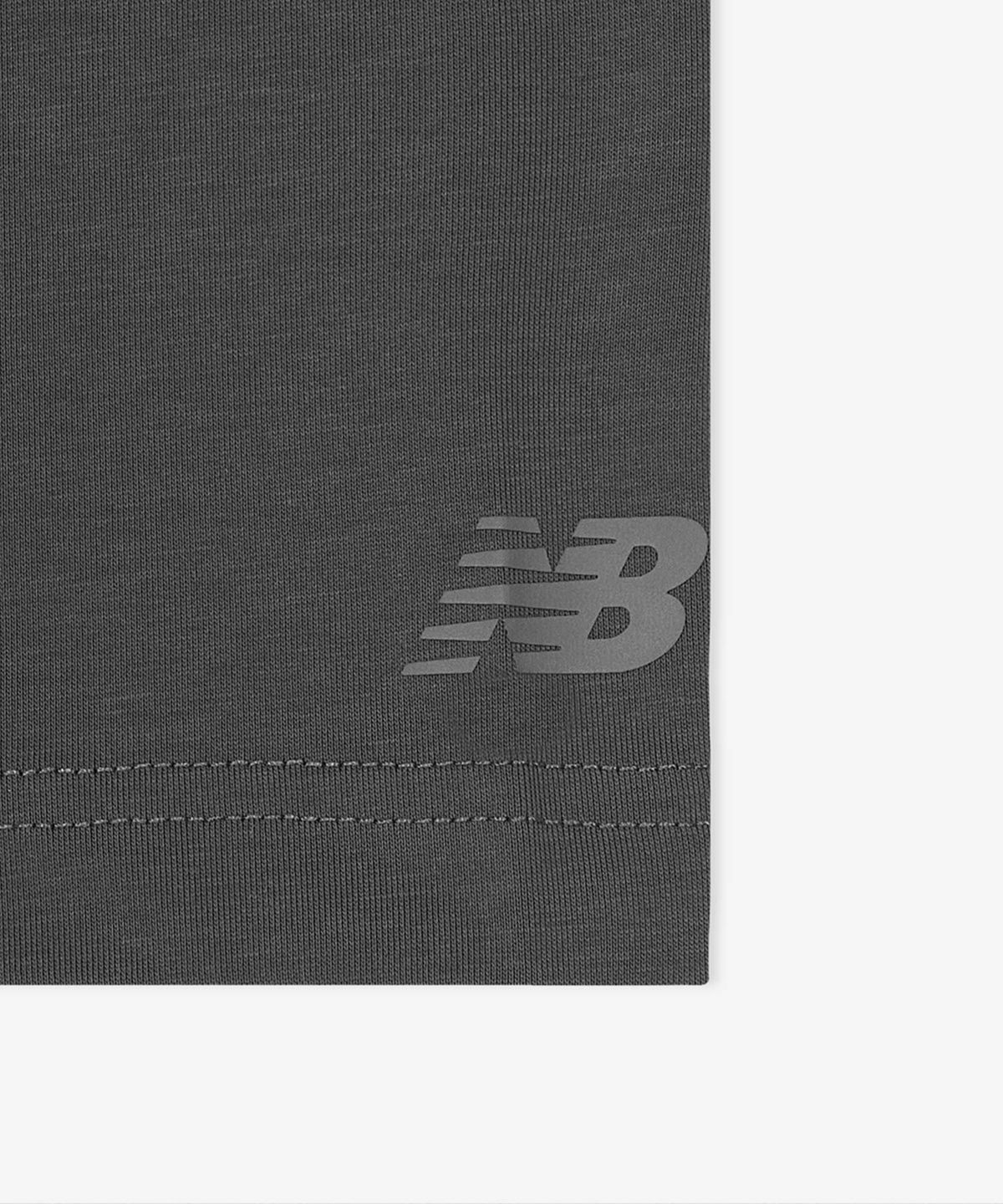 뉴발란스(NEW BALANCE) NBNEG3A063 / UNI NB 서울 타이거 2.0 반팔티 (CHARCOAL)