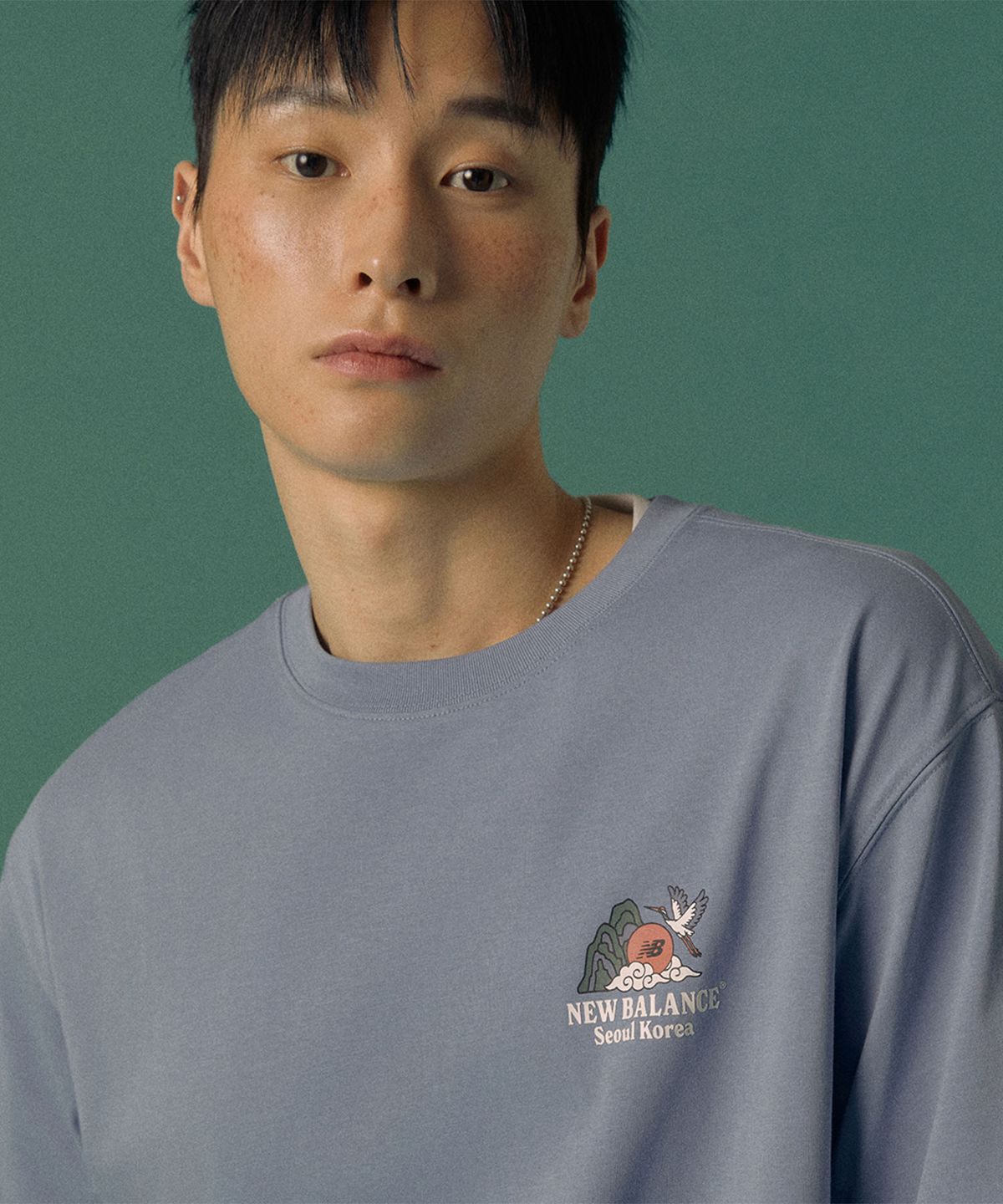 뉴발란스(NEW BALANCE) NBNEG3A063 / UNI NB 서울 타이거 2.0 반팔티 (L/BLUE)