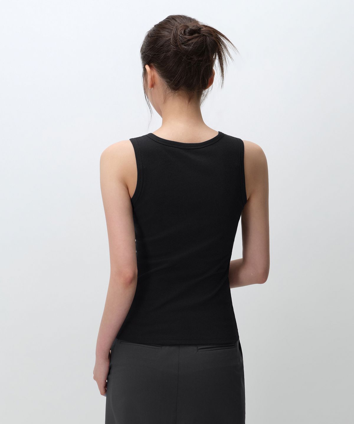 무신사 스탠다드 우먼(MUSINSA STANDARD WOMAN) 우먼즈 에센셜 브라 탱크 탑 [블랙]