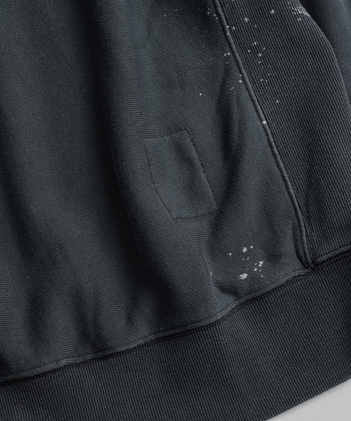 비헤비어(BEHEAVYER) DISTRESSED QUARTER ZIP SWEAT charcoal