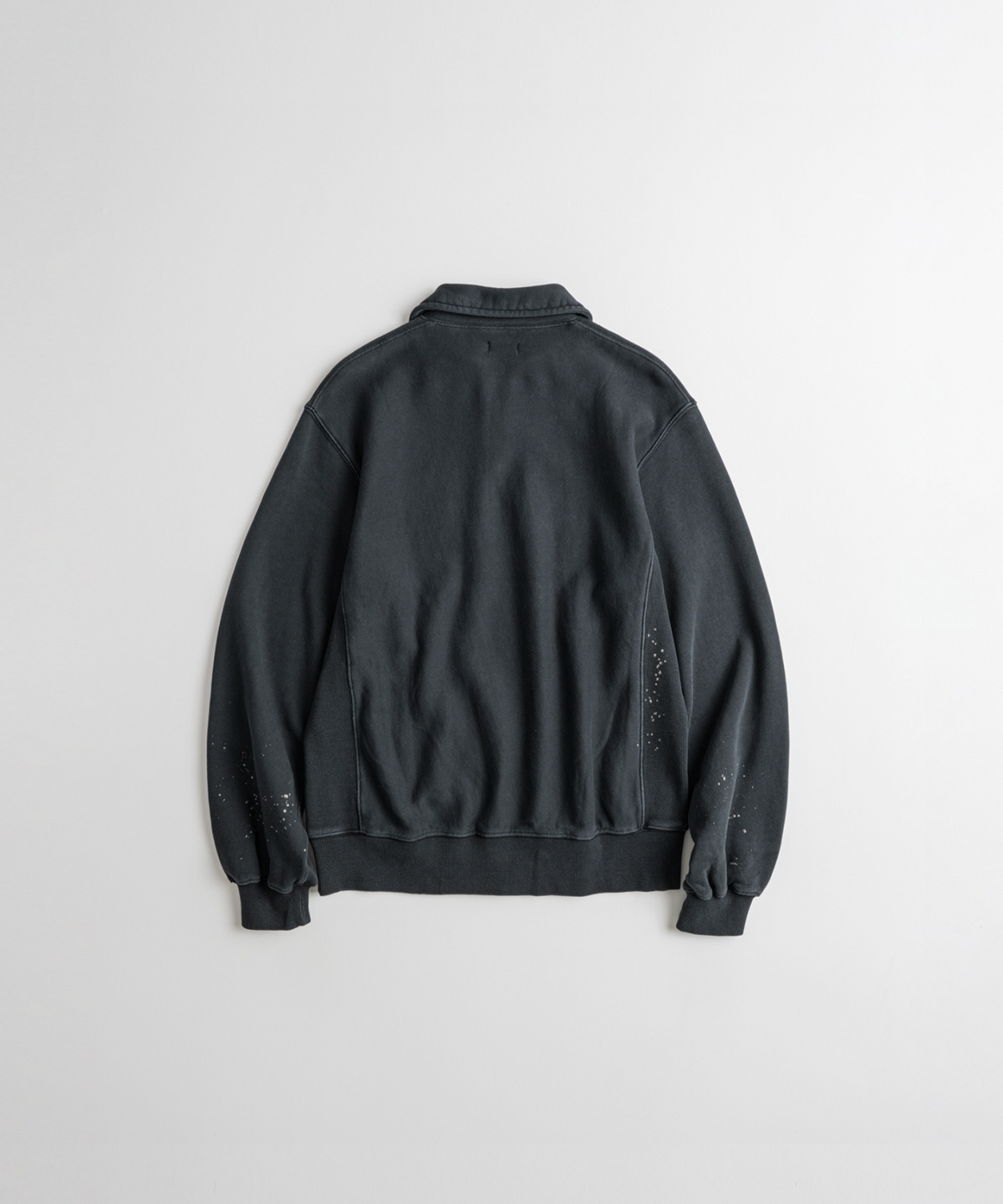 비헤비어(BEHEAVYER) DISTRESSED QUARTER ZIP SWEAT charcoal