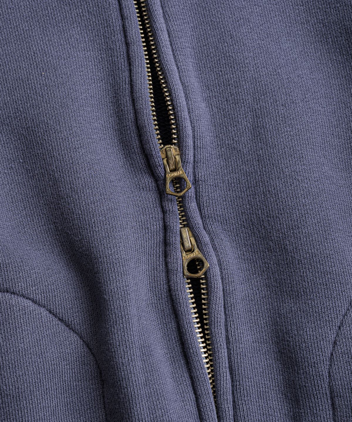 비헤비어(BEHEAVYER) DISTRESSED GLOVE FULL ZIP PARKA purple navy