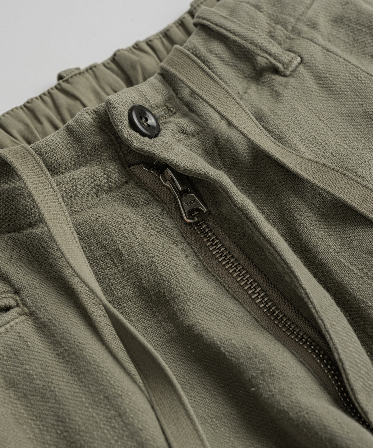 비헤비어(BEHEAVYER) DYED SLUB R/C EASY TROUSERS khaki