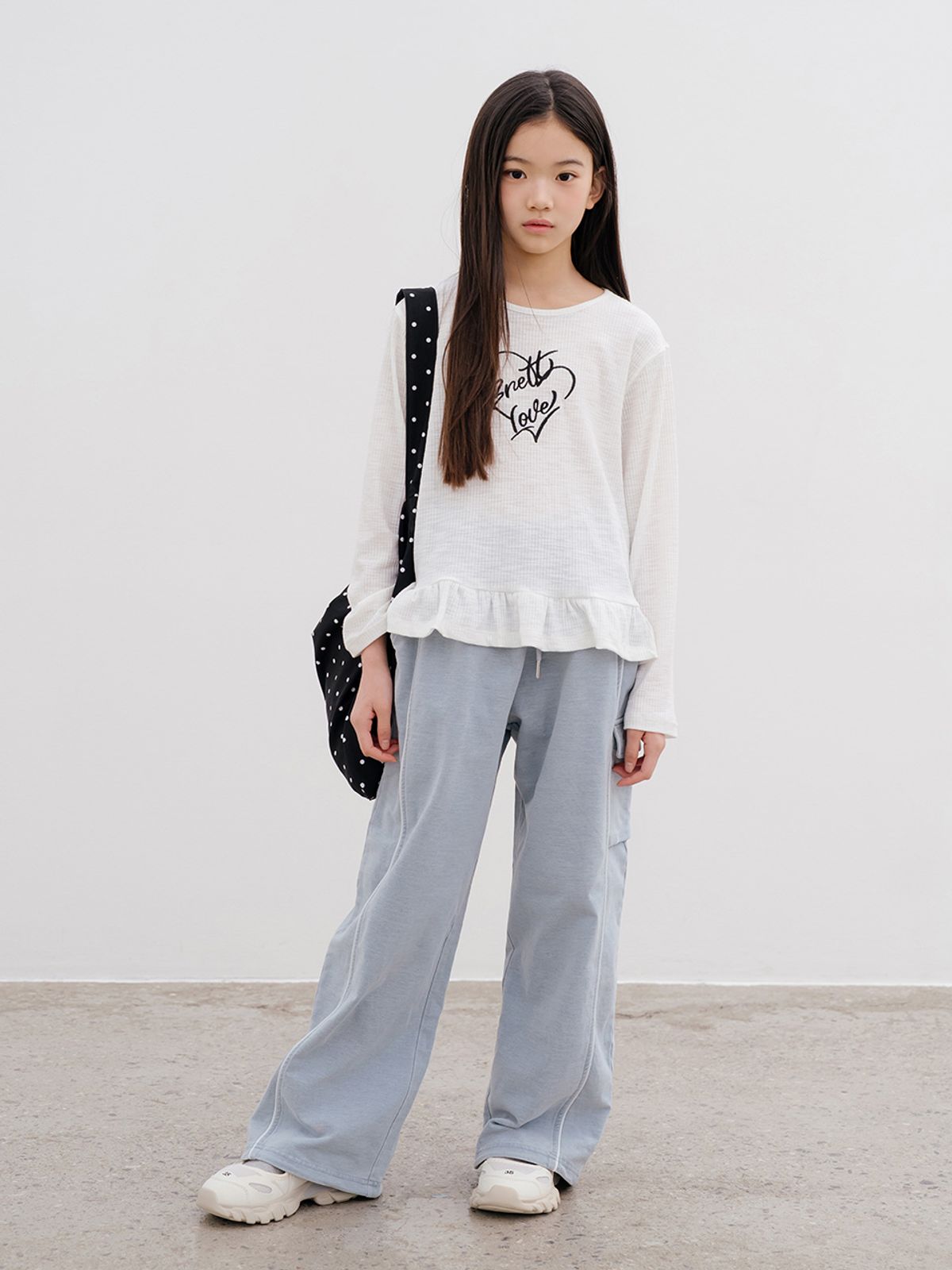 브렛테일러(BRETTAILOR) 스너그 프릴 롱슬리브(화이트)