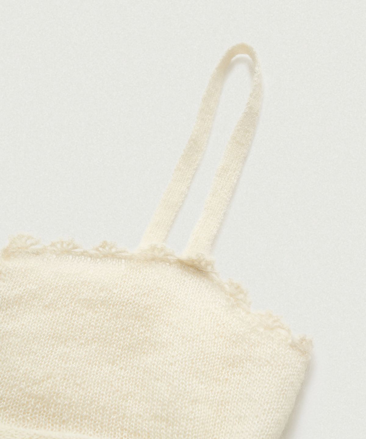 더바넷(THEBARNNET) Plery Lace Knit Sleeveless Top_Ivory