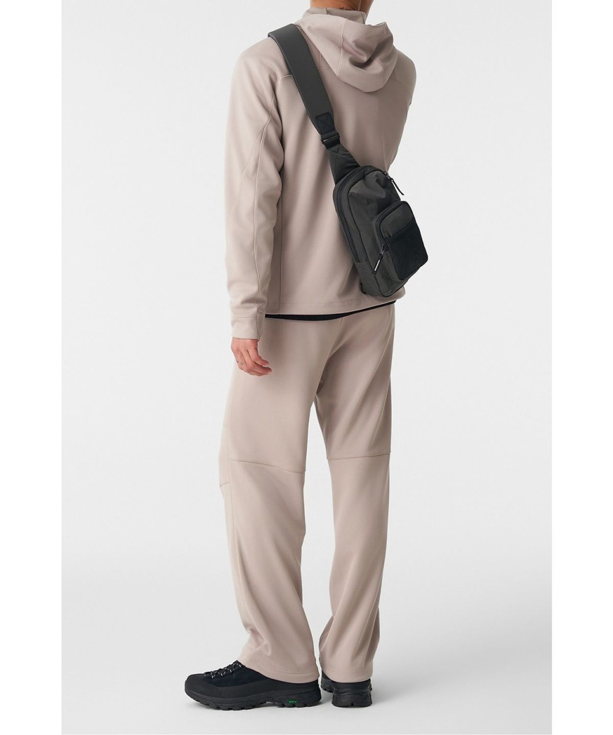 코오롱스포츠(KOLON SPORT) 에브리데이 원포켓 슬링백 QEBDX26411DGY
