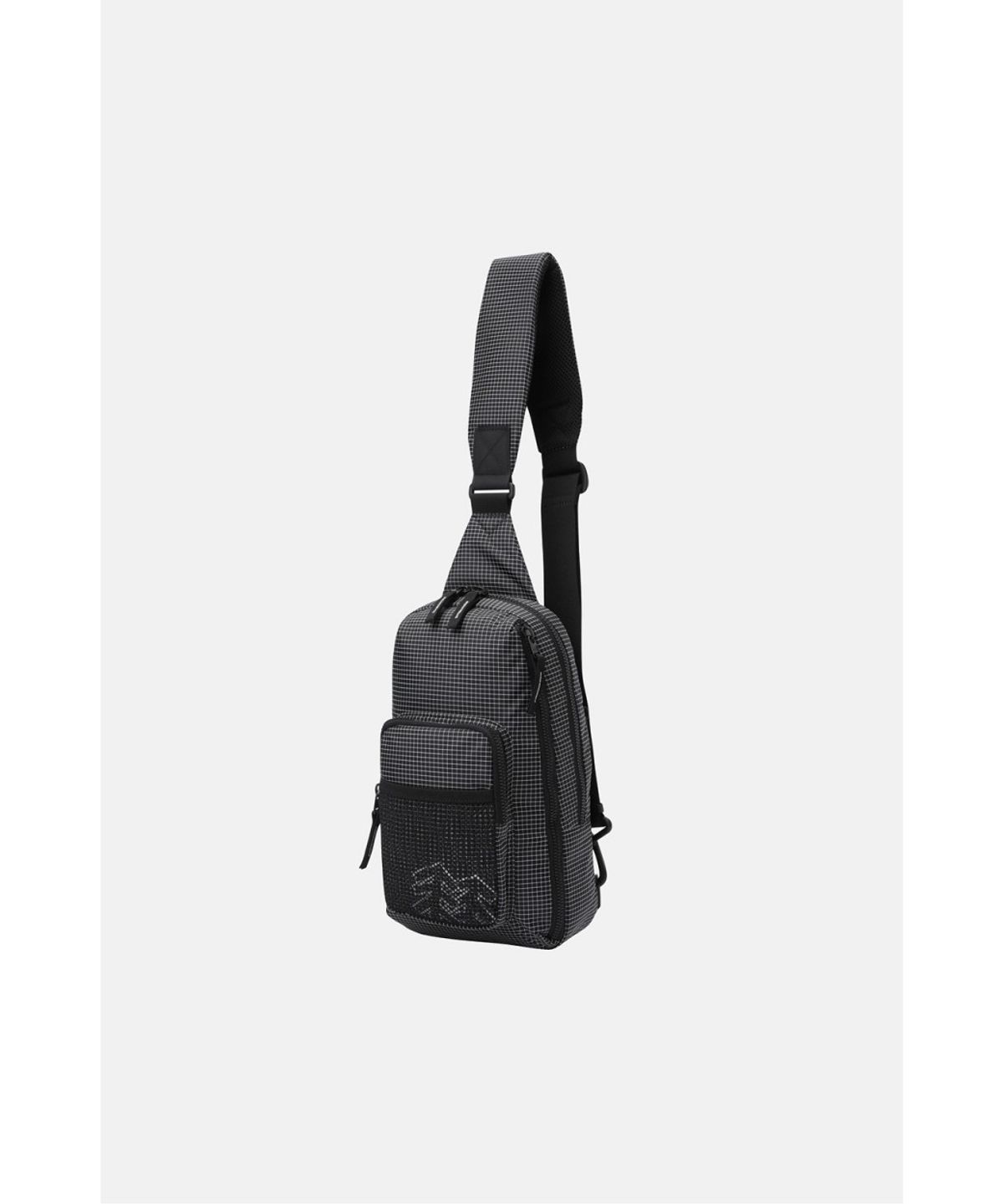 코오롱스포츠(KOLON SPORT) 하이킹 원포켓 슬링백 QEBDX26111BLK