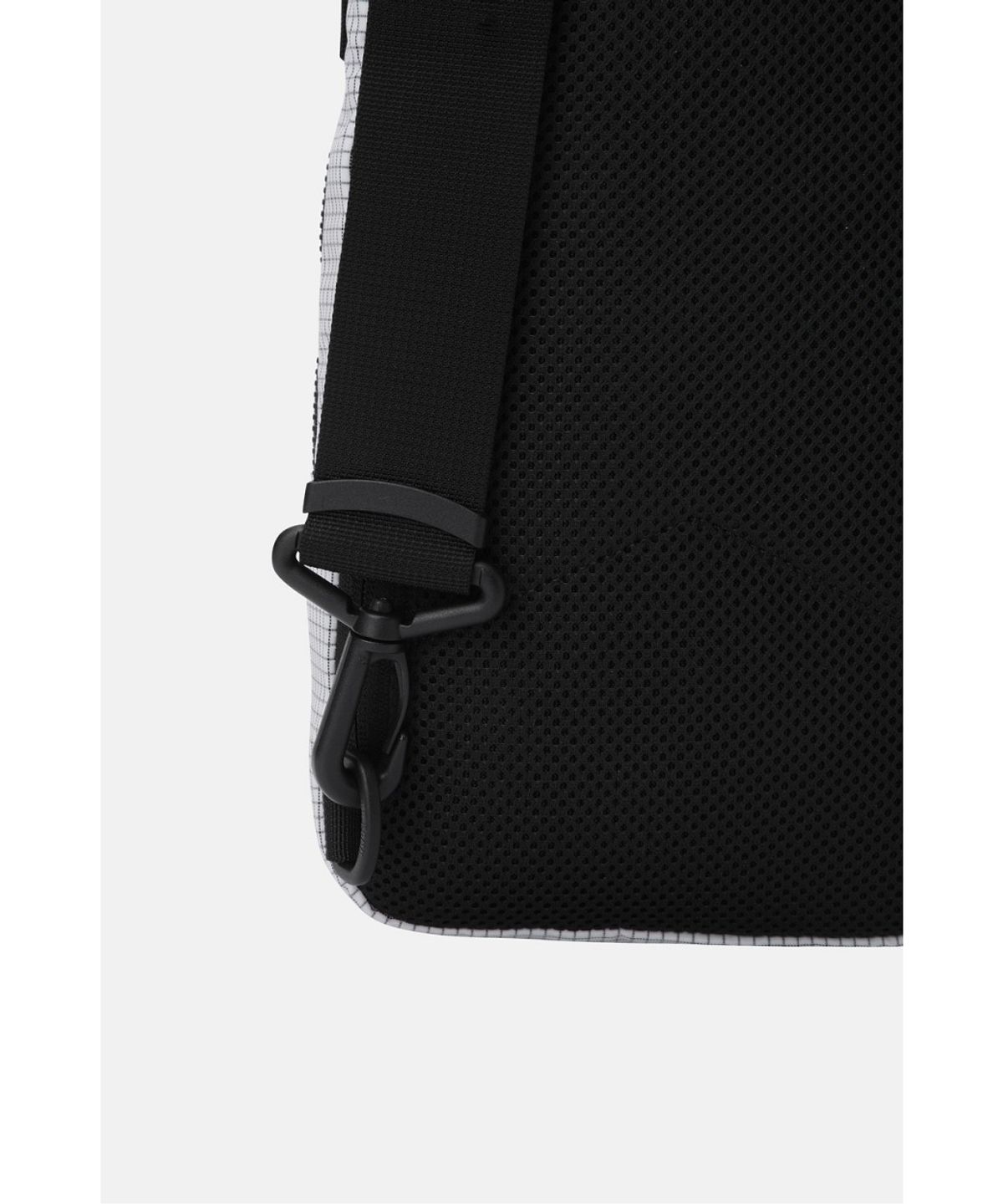 코오롱스포츠(KOLON SPORT) 하이킹 원포켓 슬링백 QEBDX26111OWH