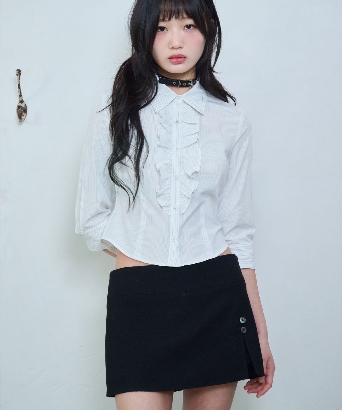 레이즈미야(REISE MIYA) 나리 러플 크롭 셔츠 [WHITE]