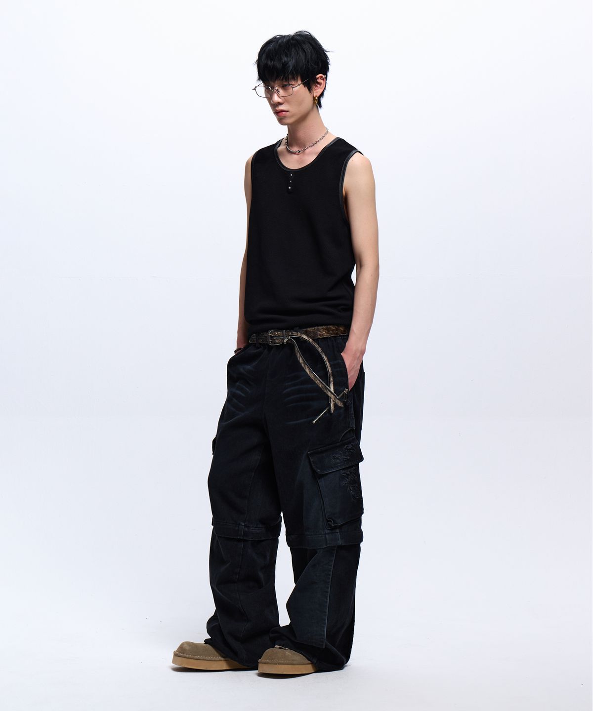 알에스에스씨(RSSC) LEATHER MIXED SLEEVELESS - BLACK