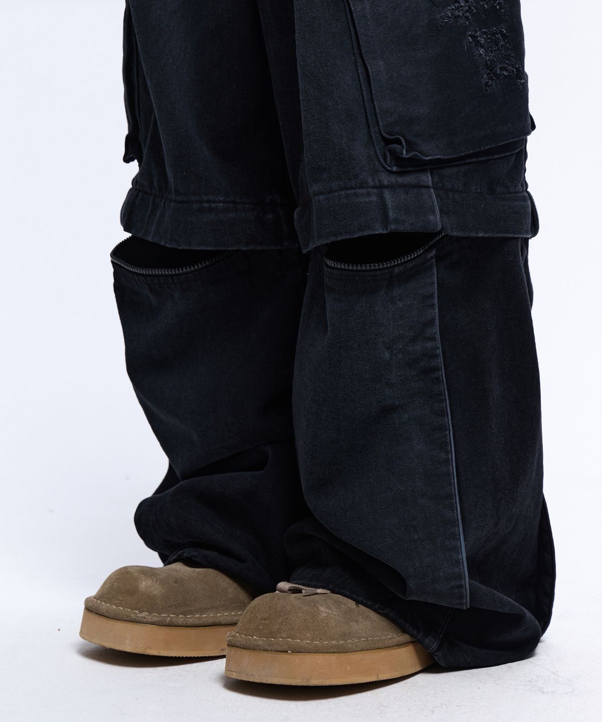 알에스에스씨(RSSC) CONVERTIBLE DESTROYED CARGO DENIM PANTS - BLACK