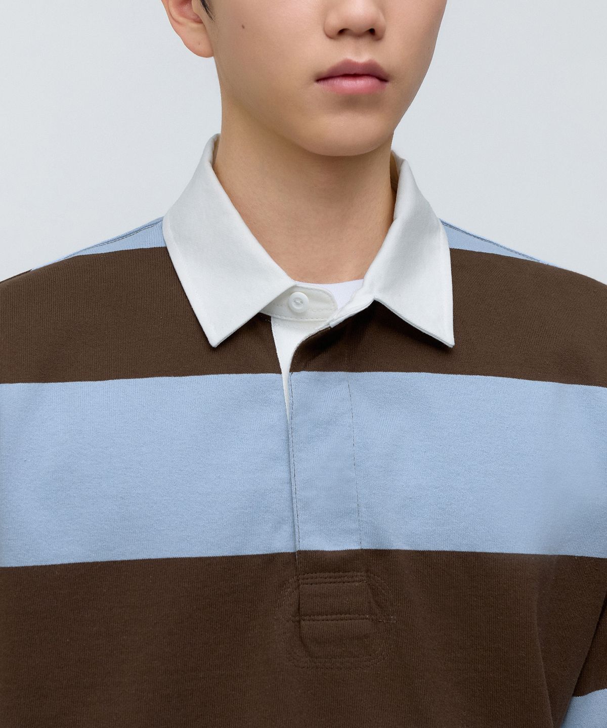 무신사 스탠다드(MUSINSA STANDARD) 릴렉스드 스트라이프 럭비 셔츠 [브라운/라이트 블루]