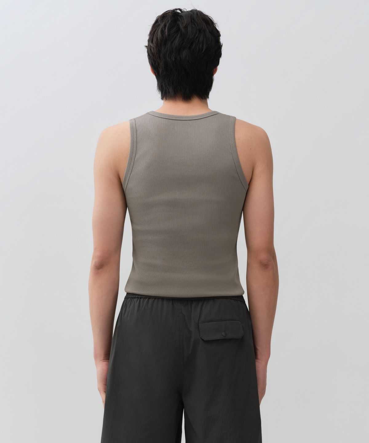 무신사 스탠다드(MUSINSA STANDARD) [쿨탠다드] 에센셜 탱크 탑 [토프]