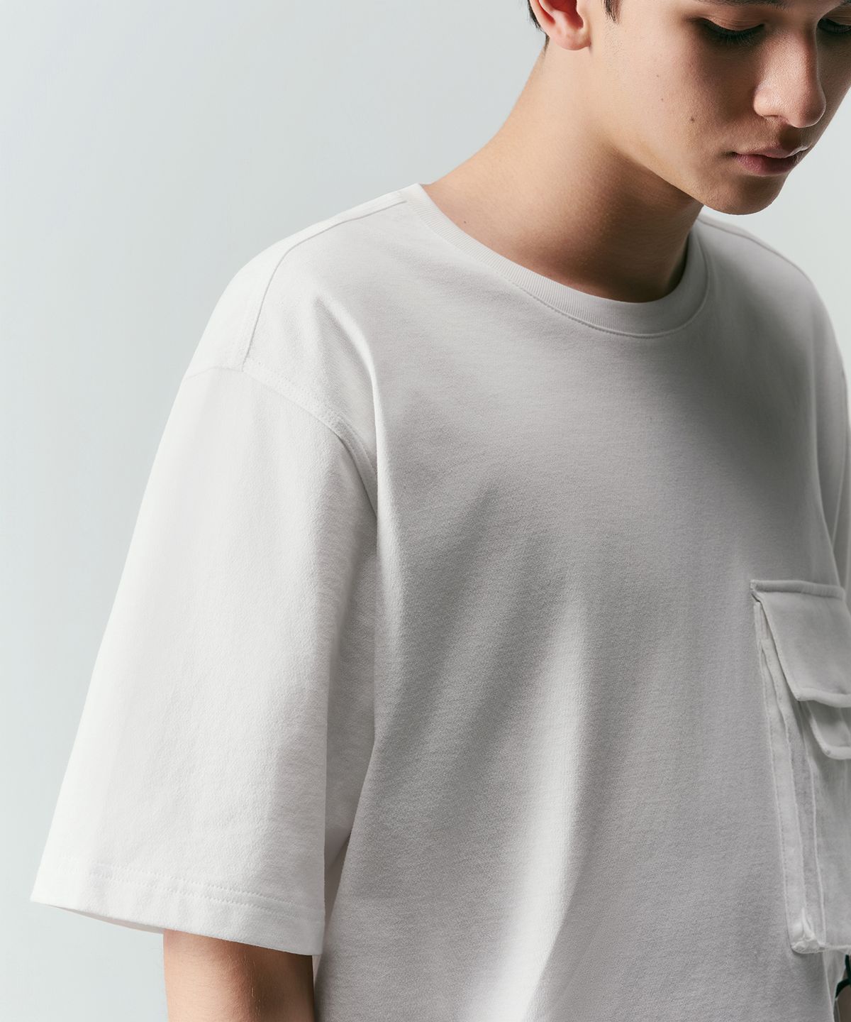 무신사 스탠다드(MUSINSA STANDARD) [시티 레저] 듀라론 쿨 더블 포켓 티셔츠 [화이트]