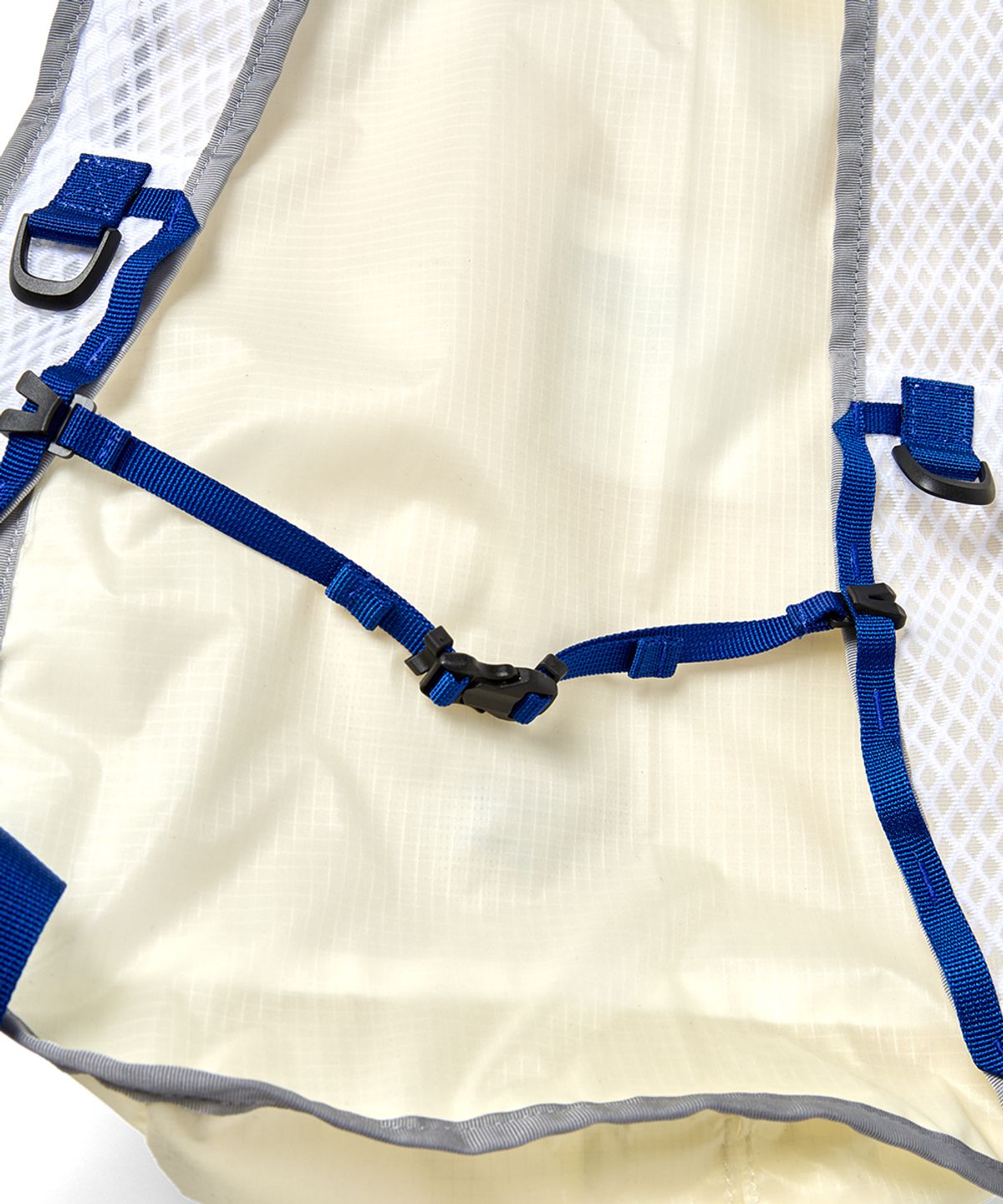 예스아이씨(YESEYESEE) Y.E.S UL Beetle Backpack White