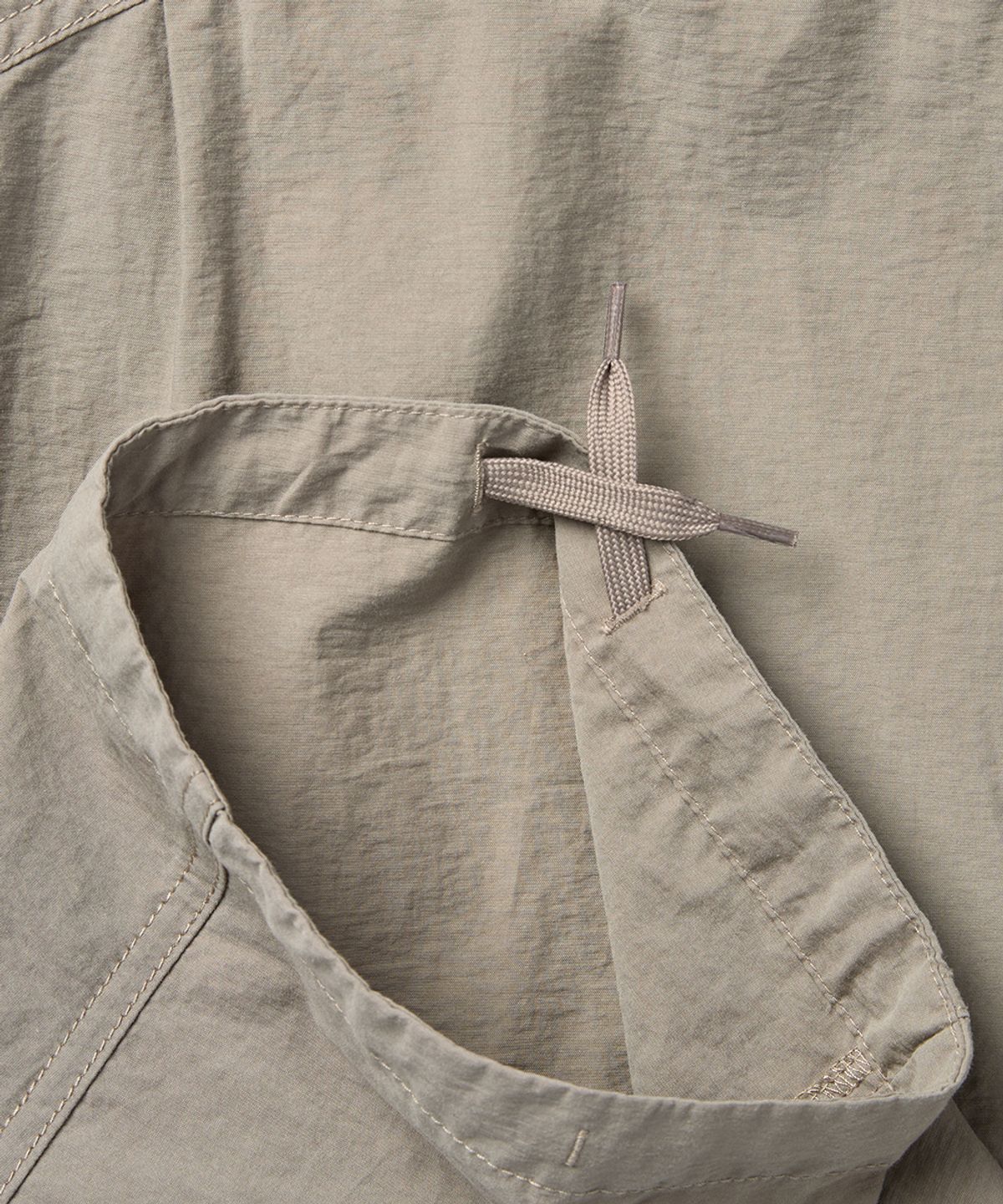 예스아이씨(YESEYESEE) Zip Cargo Pants Greige