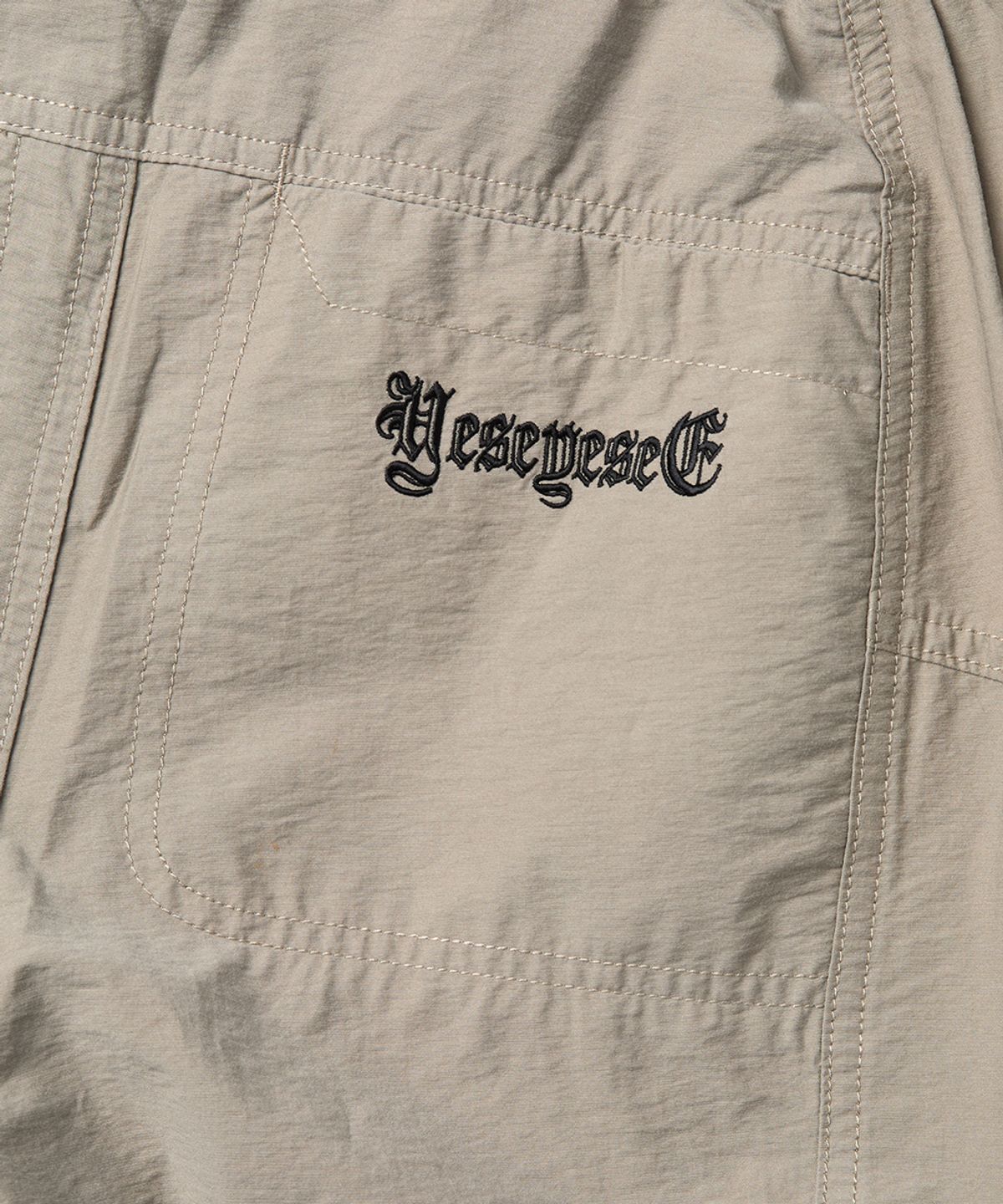 예스아이씨(YESEYESEE) Zip Cargo Pants Greige