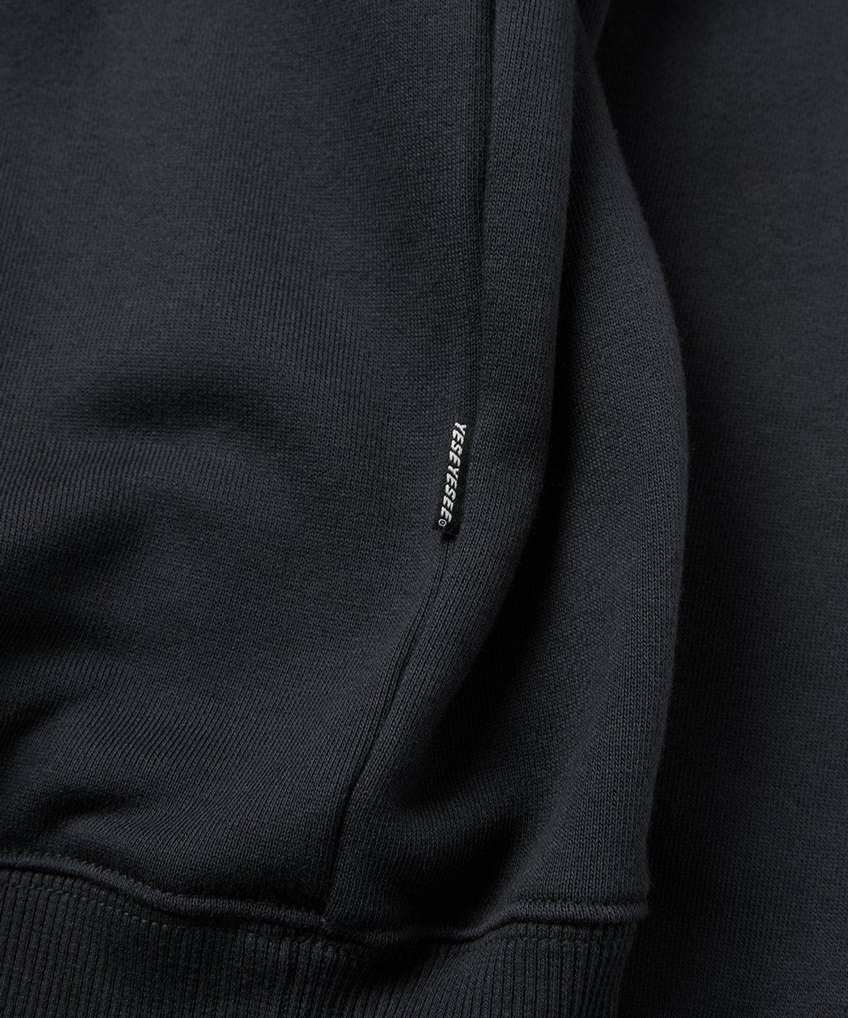예스아이씨(YESEYESEE) Y.E.S Magical Hoodie Charcoal