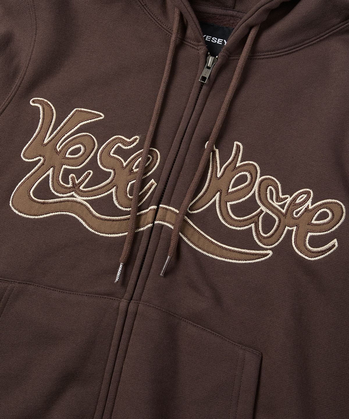 예스아이씨(YESEYESEE) Y.E.S Snail Logo Zip-up Hoodie Dark Brown