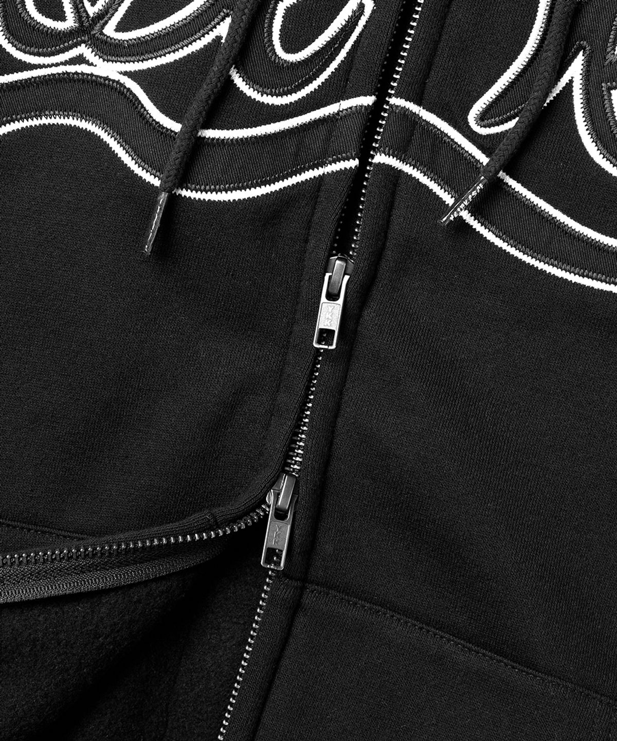 예스아이씨(YESEYESEE) Y.E.S Snail Logo Zip-up Hoodie Black