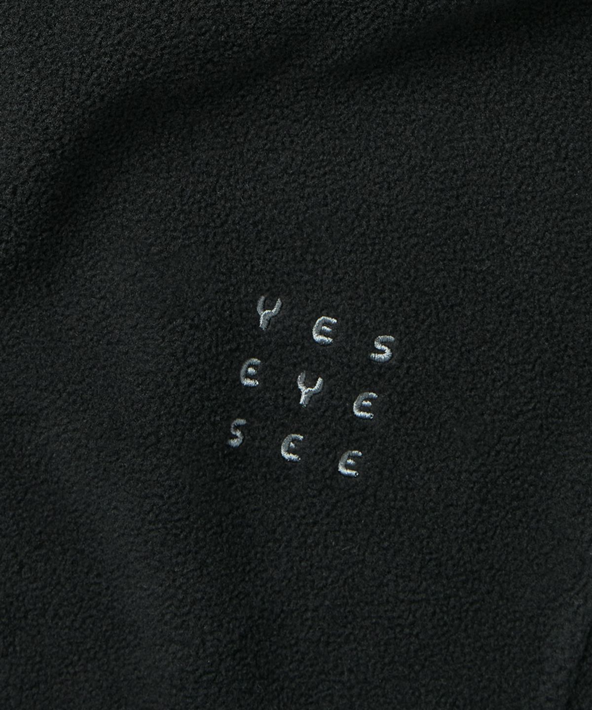 예스아이씨(YESEYESEE) Comfortable Light Fleece Vest Black
