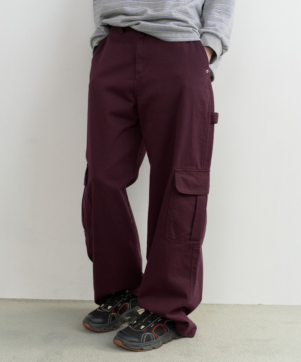 로라로라(ROLAROLA) CARGO WIDE COTTON PANTS PURPLE