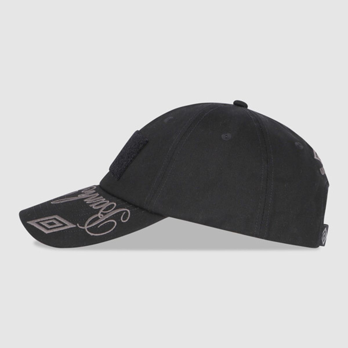 엄브로(UMBRO) [UMB X SLAM JAM] 해저드 볼캡 블랙 UR113OCP32