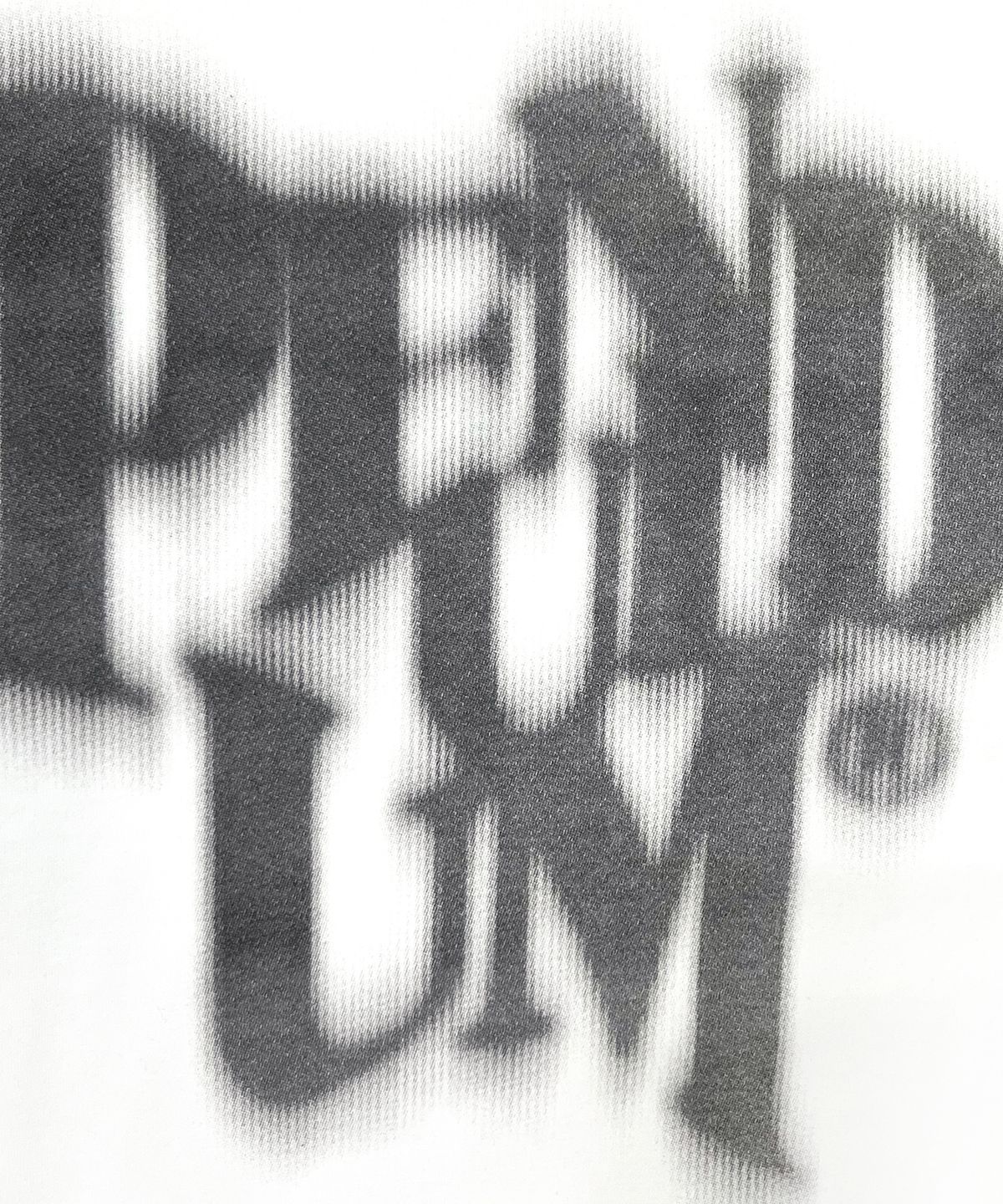 펜듈럼(PENDULUM) 블러 로고 오버핏 맨투맨 LQ6TU142_OFF WHITE