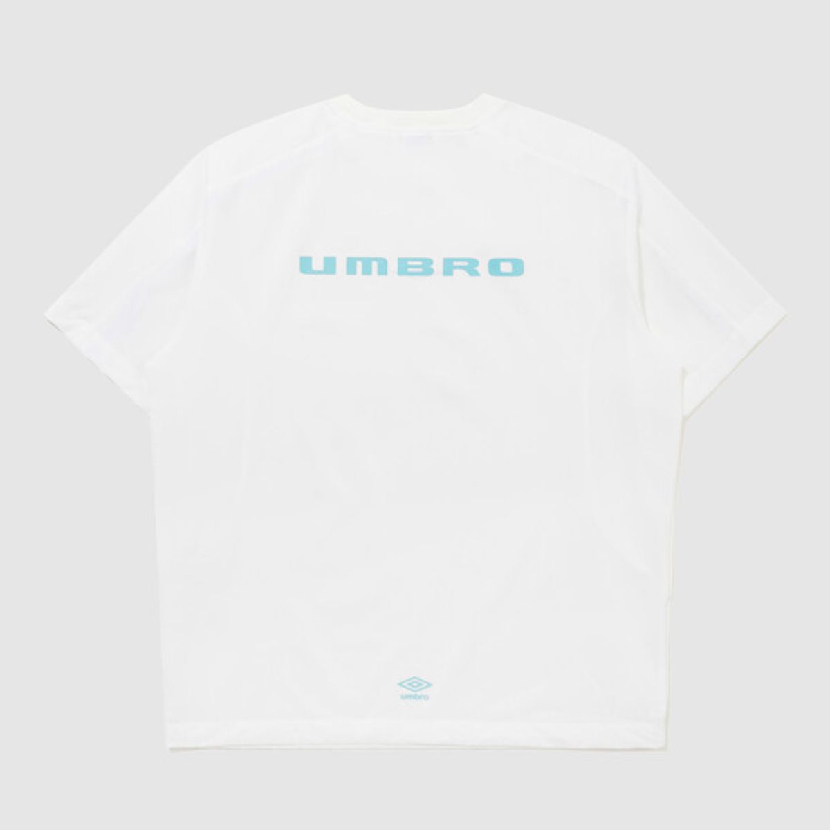 엄브로(UMBRO) 올라운드 스트레치 반팔 피스테 화이트 UR121SWT23
