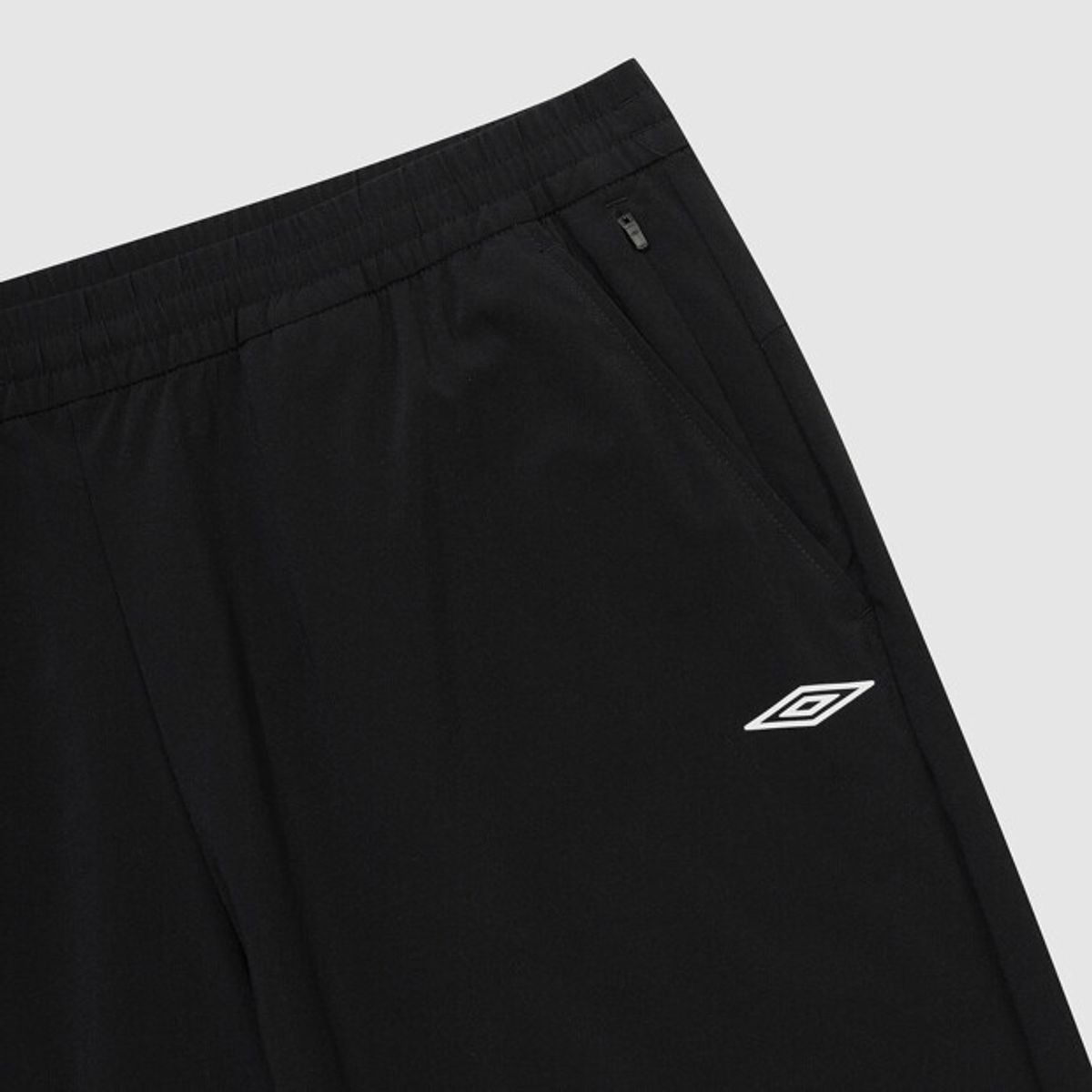 엄브로(UMBRO) 올라운드 스트레치 베이직 팬츠 블랙 UR121SPT23